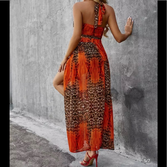 🔥HP🔥Leopard print halter backless dress.🔥🔥🔥 - Picture 2 of 4